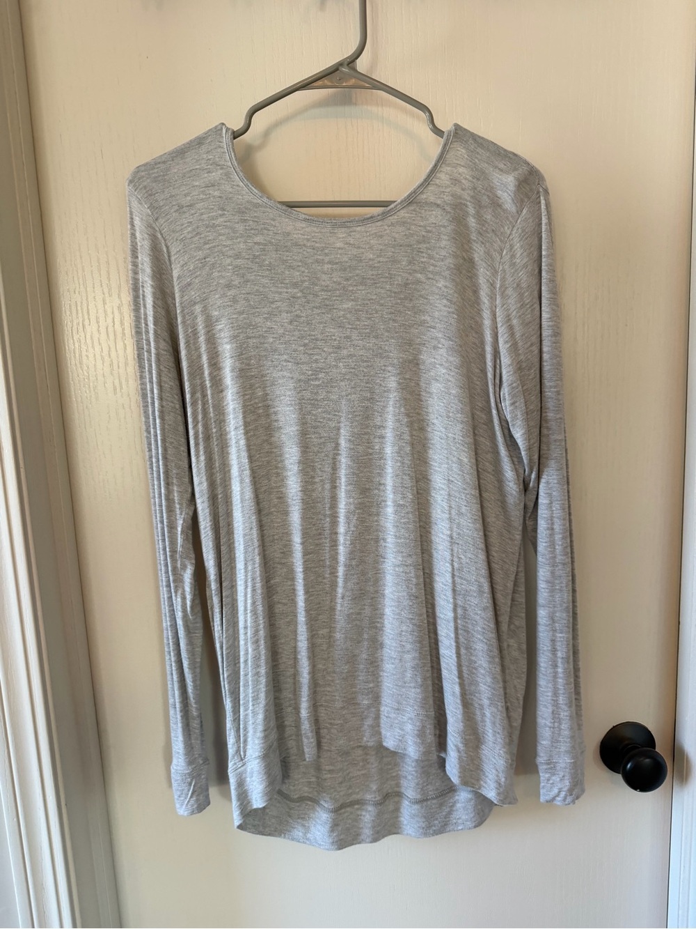 GAIAM Light Gray Long Sleeve Crew Neck Tee